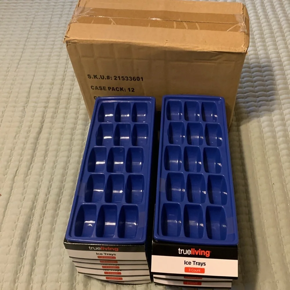 Party Time 3-Pk Ice Cube Trays NEW case of 12=36 trays 15 cubes a tray 540 cubes - Picture 4 of 7